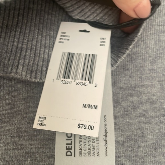 Beautiful top. New - Picture 2 of 7